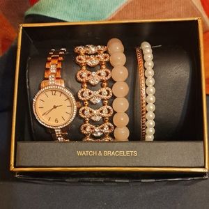 NWT Folio Rosegold watch and bracelet boxed set